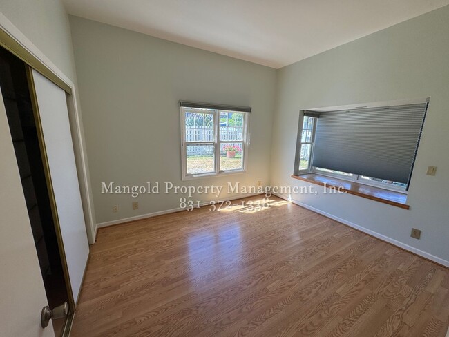 Building Photo - 4 Bedroom Ocean View Home with Private Balcony & Deck