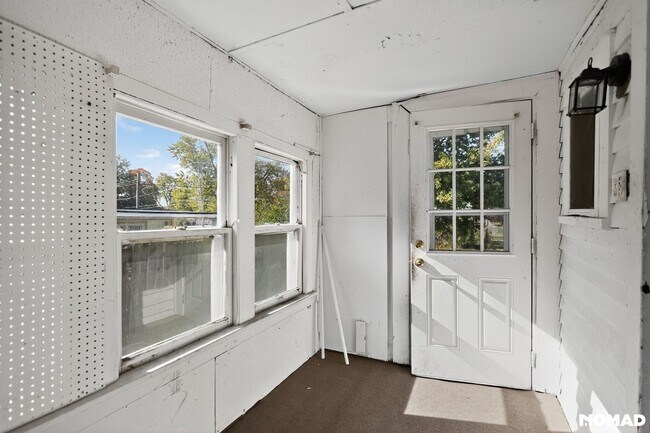 Building Photo - Charming 3BR House in Kankakee