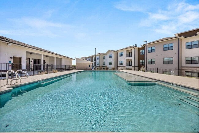Building Photo - 4835 E Yager Ln