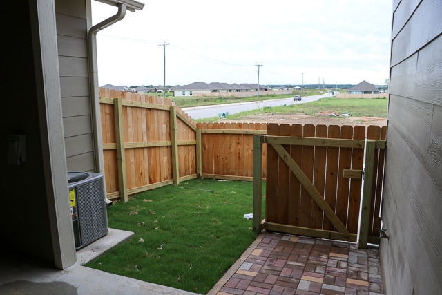 Building Photo - 744 Westfield Blvd