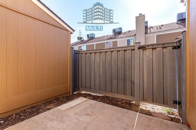 Building Photo - 18818 N 34th Dr