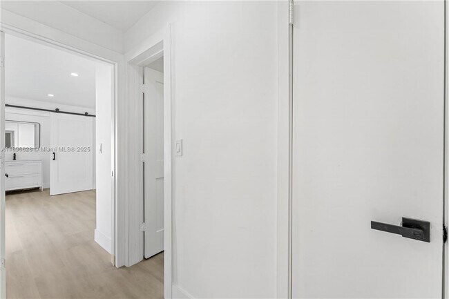 Building Photo - 2600 NW 68th Way