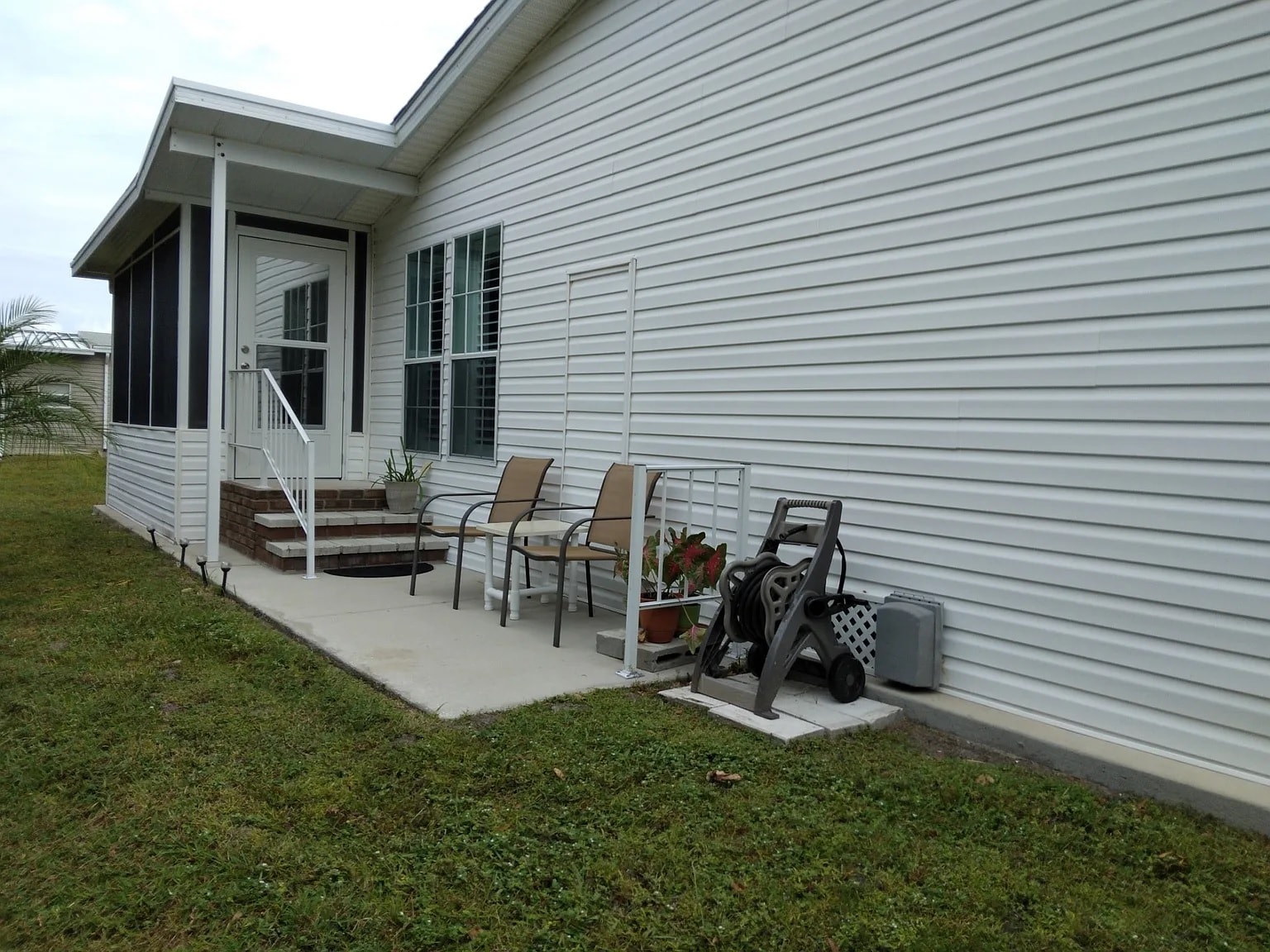 Building Photo - 215 Tiger Lilly Dr