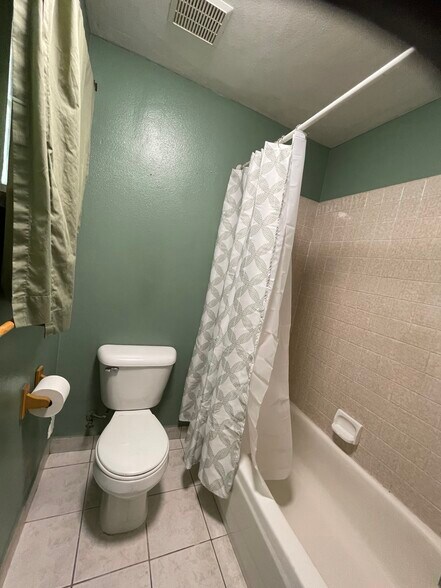 Primary Photo - 12066 Idaho Ave