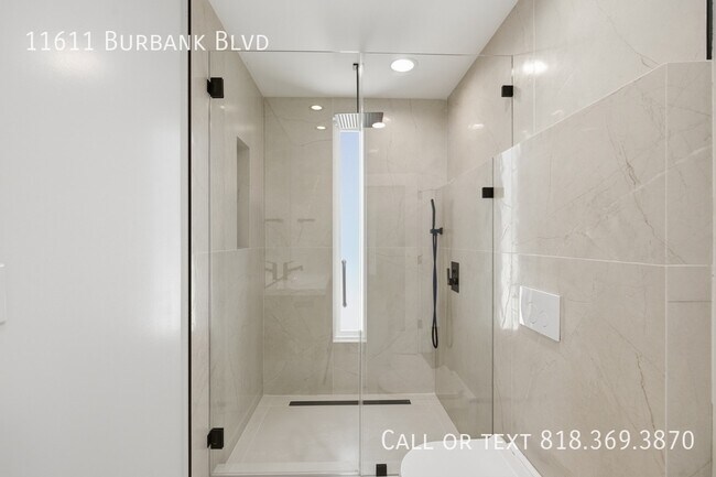 Building Photo - 11611 Burbank Blvd