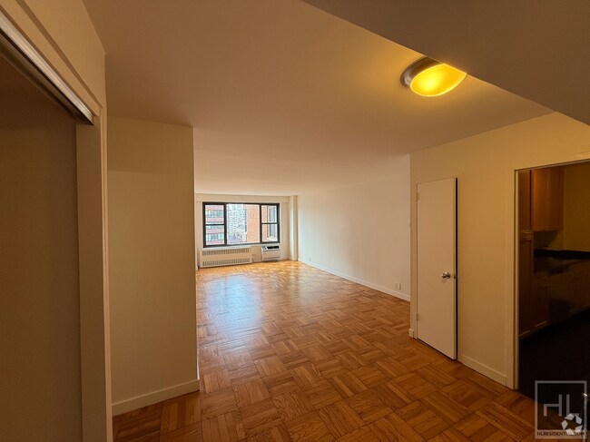 Building Photo - 145 4th Ave