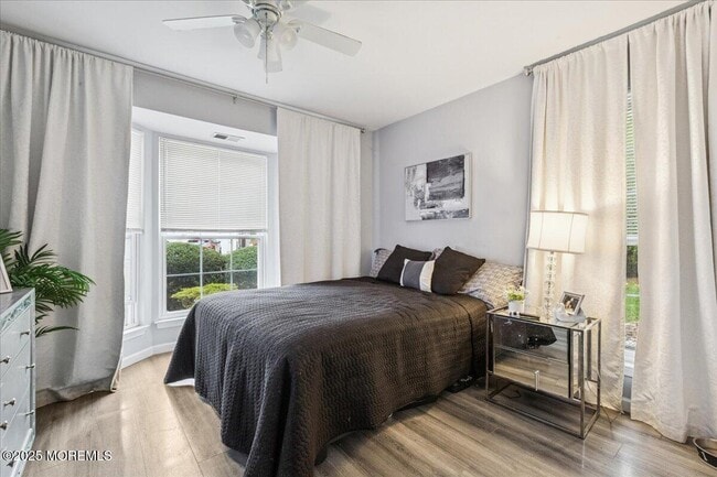 Building Photo - 292 Daisy Dr