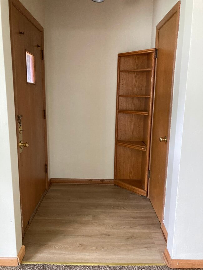 Building Photo - 4124 Lower Beaver Rd