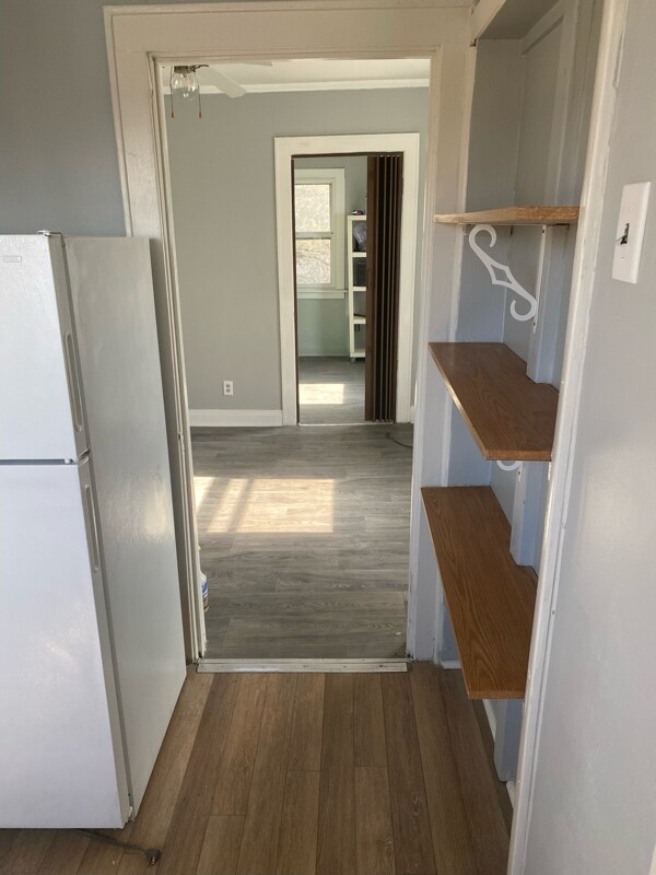 Building Photo - 358 Arthur St