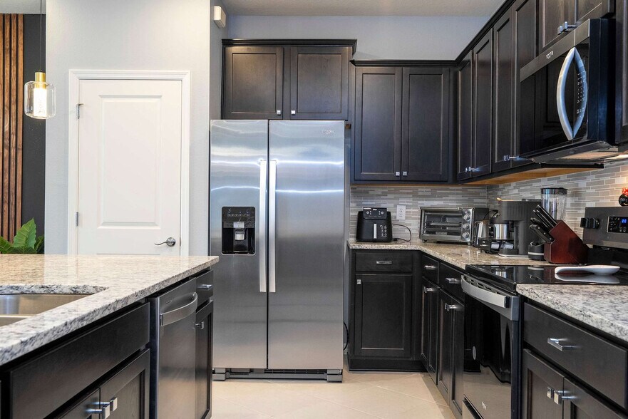 Building Photo - 16061 Blue Wave Wy