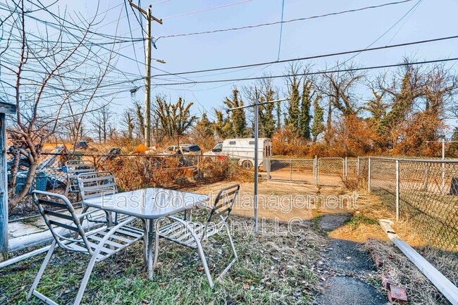 Building Photo - 2708 Federal St