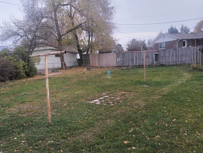 Building Photo - 6245 Margray Dr