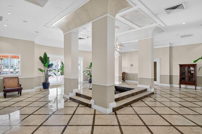 Building Photo - 701 Brickell Key Blvd