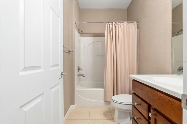 Building Photo - 6984 SW 94th Ct