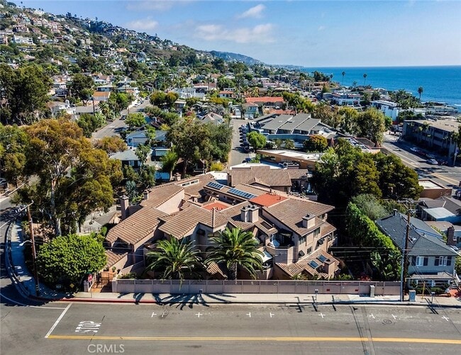 Building Photo - 237 Calliope St