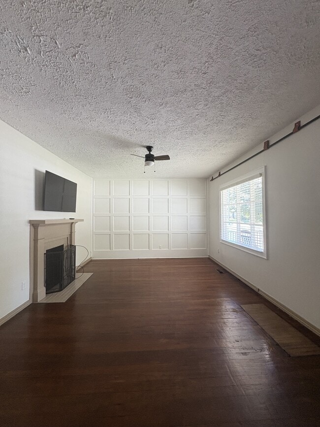 Building Photo - 334 Kennesaw Ave NW