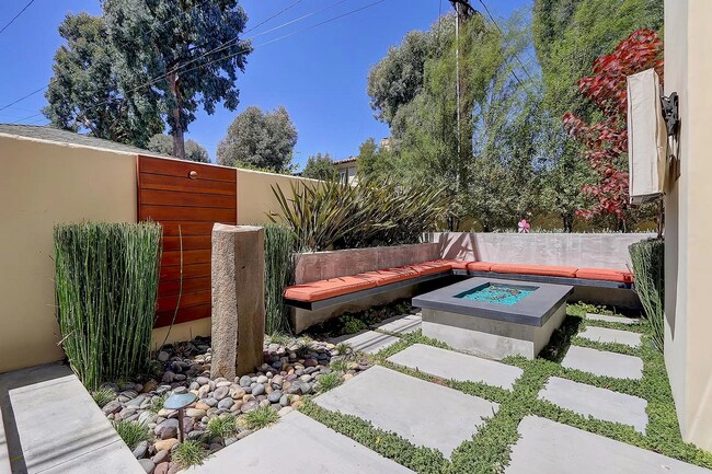 Building Photo - Stunning 4-Bedroom Home for Lease – Prime ...