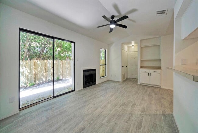 Building Photo - 12810 Tomanet Trail