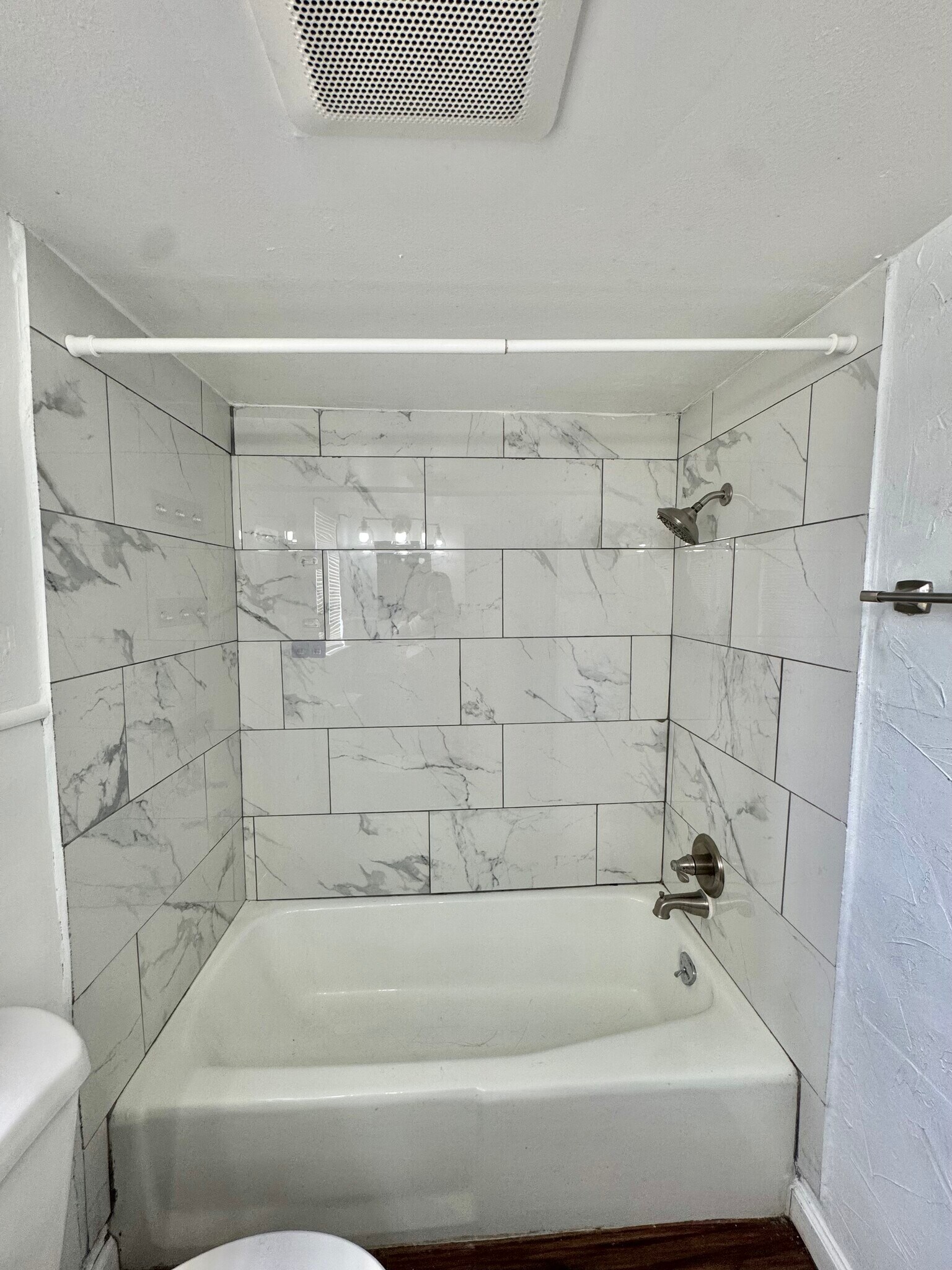 Building Photo - 442 Babb Dr