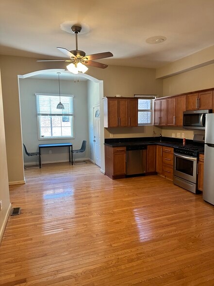 Building Photo - 1816 N Calvert St