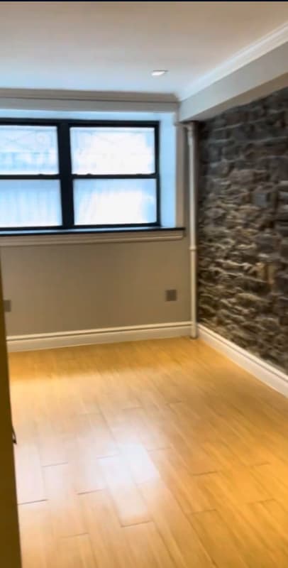 Building Photo - W. 97th St, Riverside Dr