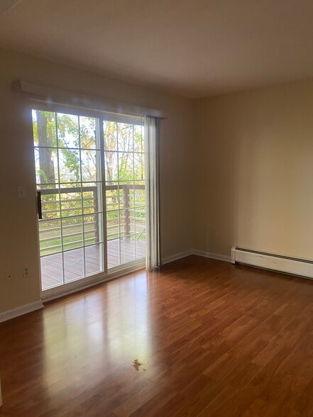 Building Photo - 287 Hildred Dr