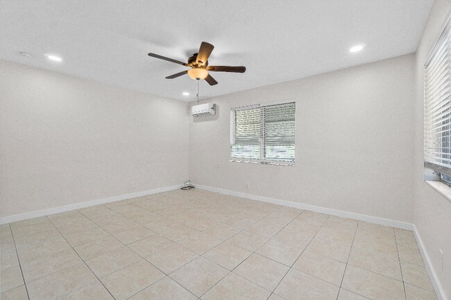 Building Photo - 1790 Redbank Rd