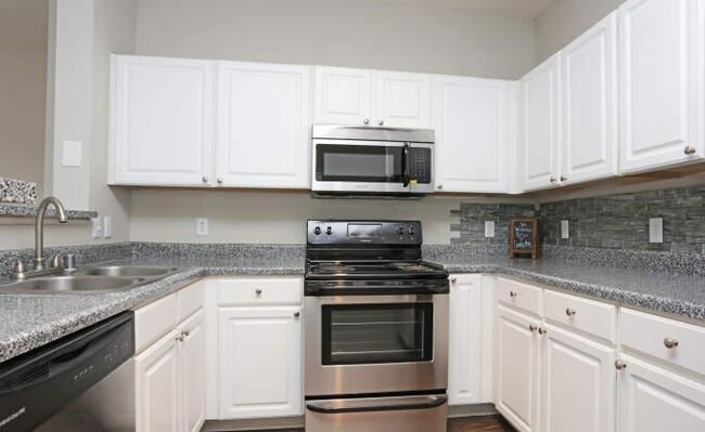 Building Photo - 1 bedroom in Houston TX 77069