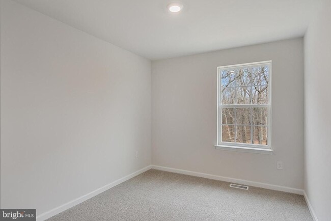 Building Photo - 69 Alexander Wy