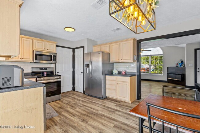 Building Photo - 164 White Blossom Dr