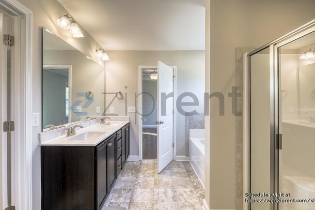 Building Photo - 268 E Webber Ln