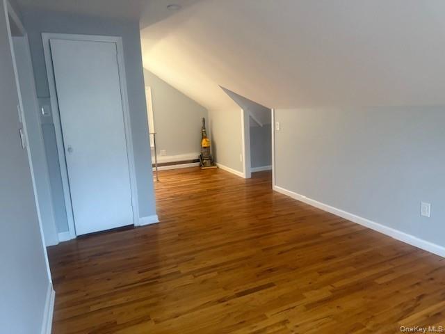 Building Photo - 302 Oakford St