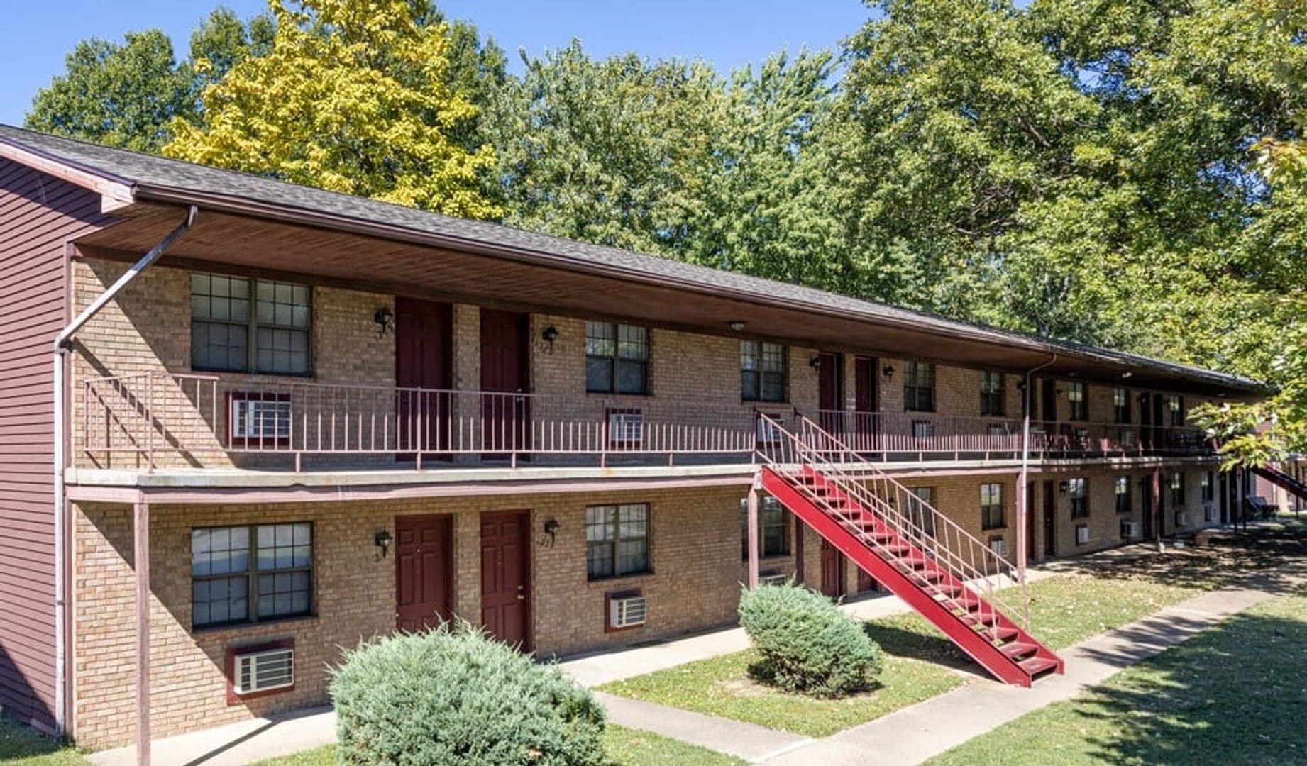 Embassy Apartments 1290 Hatfield Dr Evansville IN 47714 Apartment