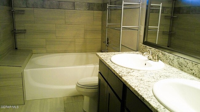 Building Photo - 7441 Norte Mesa Ln