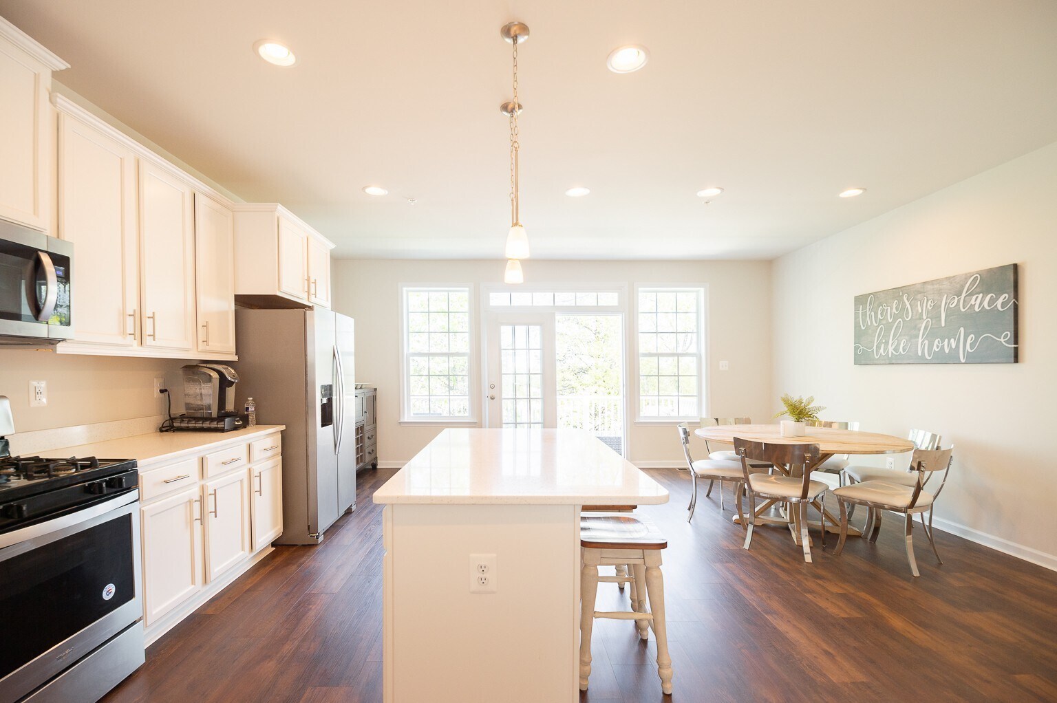 Building Photo - 309 Spring Bank Way