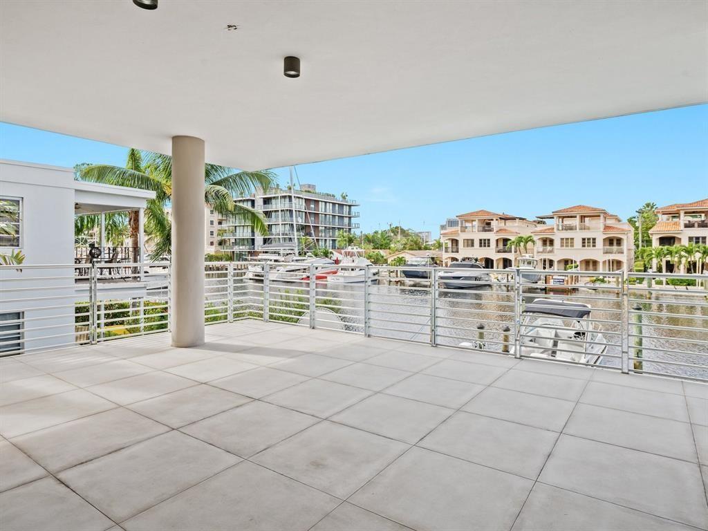 Building Photo - 133 Isle of Venice Dr