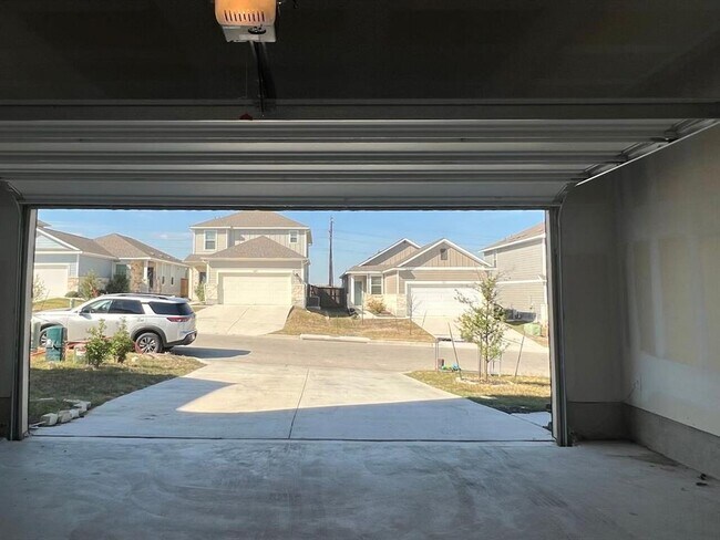 Building Photo - 124 Old Stage Coach Rd