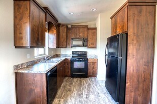 Building Photo - 5554 White Mountain Ave