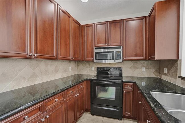 Building Photo - 3915 Passion Flower Rd