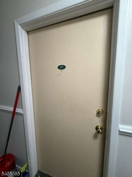 Building Photo - 123 W 1st Ave