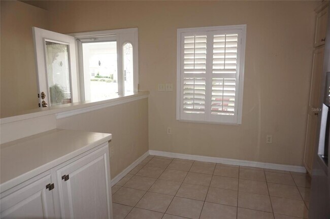 Building Photo - 11091 SW 73rd Ct