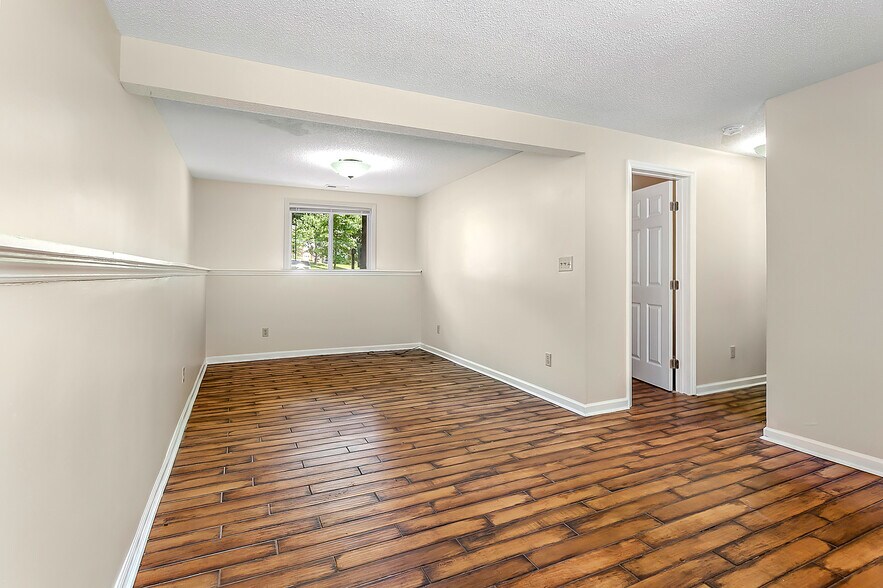 Building Photo - 1204 Ogden Pl