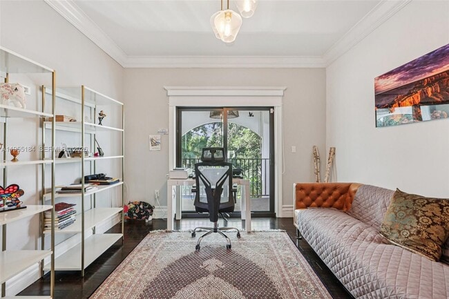 Building Photo - 34 SW 22nd Rd