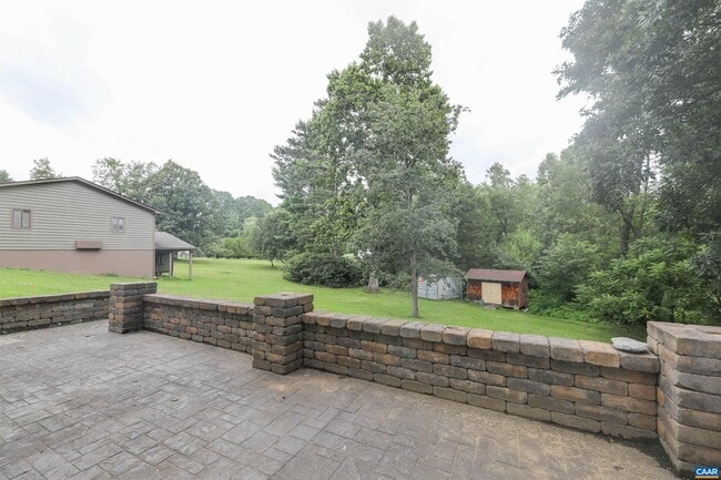 Building Photo - 5702 Locust Ln