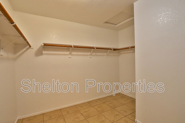 Building Photo - 8963 W Ocotillo Rd