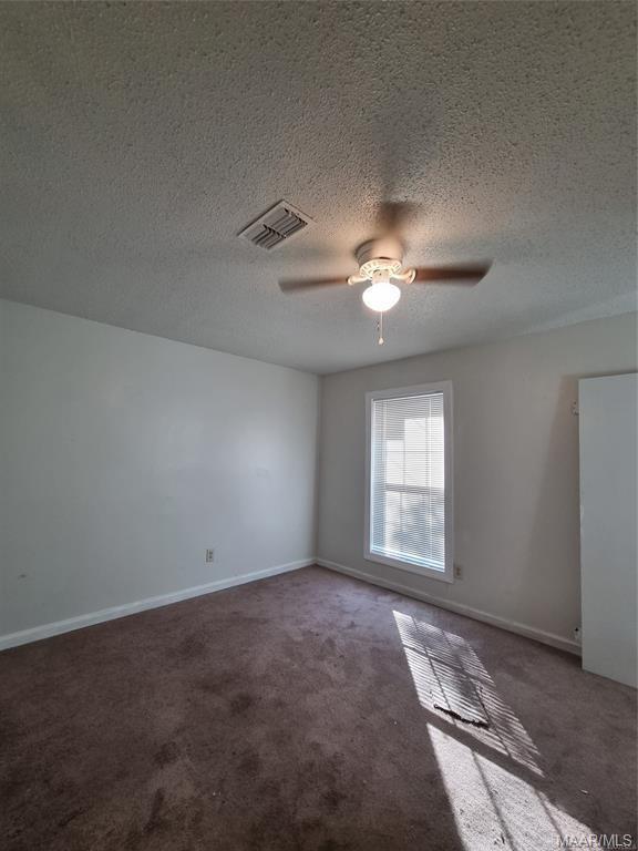 Building Photo - 2039 Winona Ave