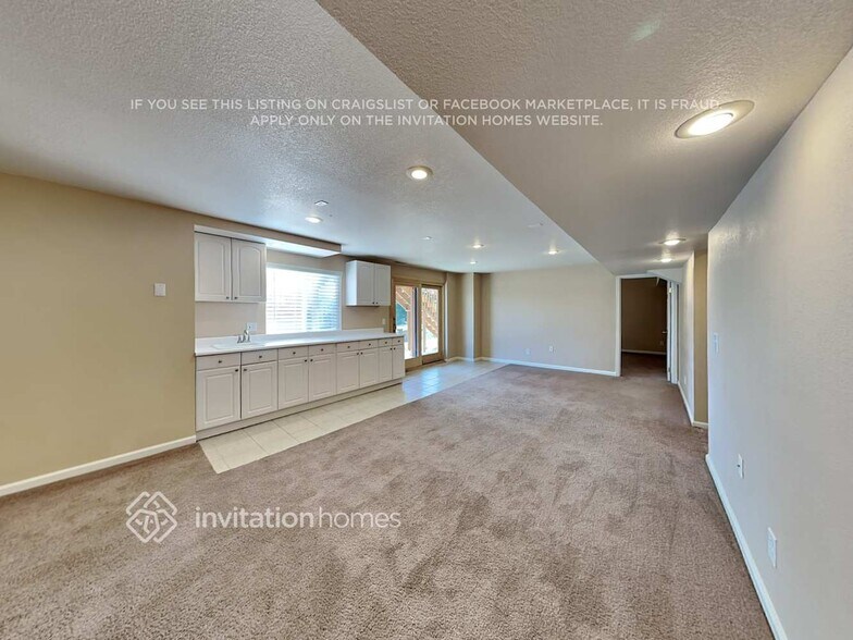 Building Photo - 4975 Teton Pl