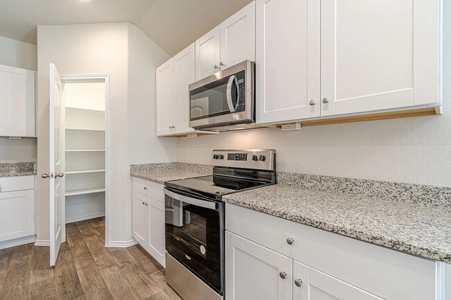 Building Photo - 833 Bahia Pl