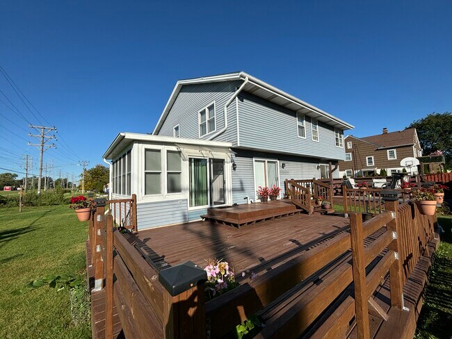 Building Photo - 4052 S Brust Ave