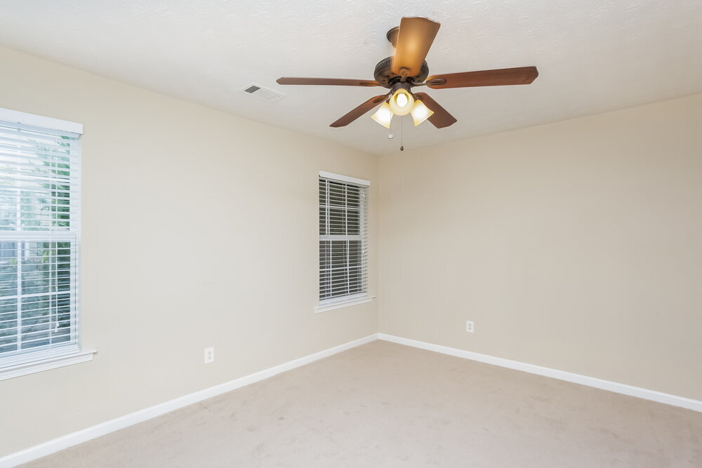 Building Photo - 384 Jasmine Dr